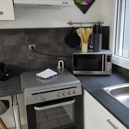 Maison Climatisee, Wi-fi, Bureau Gare & Thermes Prázdninový dům *