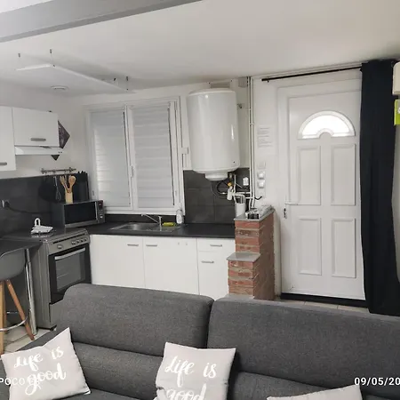 Maison Climatisee, Wi-fi, Bureau Gare & Thermes Prázdninový dům Saint-Amand-les-Eaux