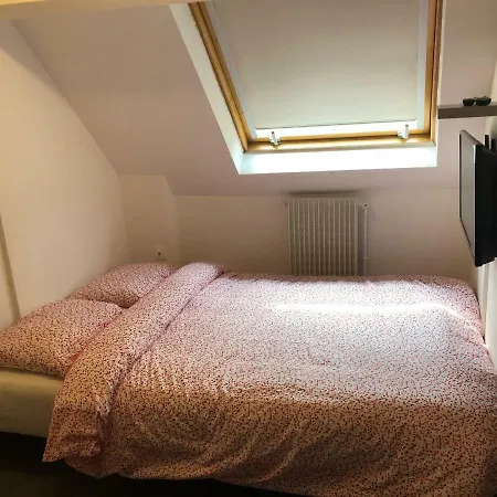 Prázdninový dům Maison Climatisee, Wi-fi, Bureau Gare & Thermes