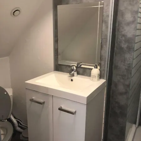 Maison Climatisee, Wi-fi, Bureau Gare & Thermes Prázdninový dům Saint-Amand-les-Eaux